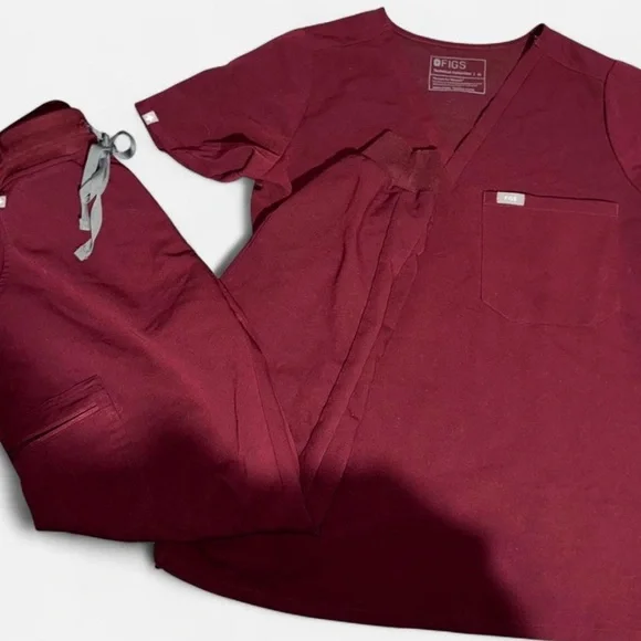 Figs Maroon Scrub Set - Picture 2 of 4